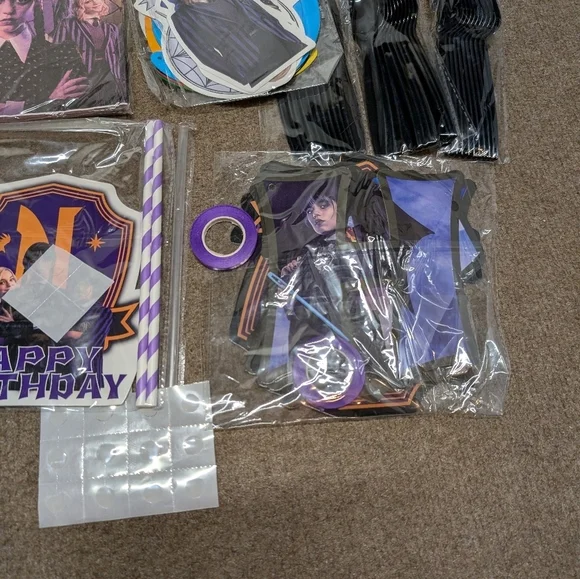 Wednesday Addams Kids Birthday Party Supplies Set Balloons Stickers Plates - Picture 6 of 6